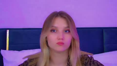 Snapshot of stacyevancesss chatting on 06/22/26, 03:25 StacyEvances online show from 06/22/26, 03:25
