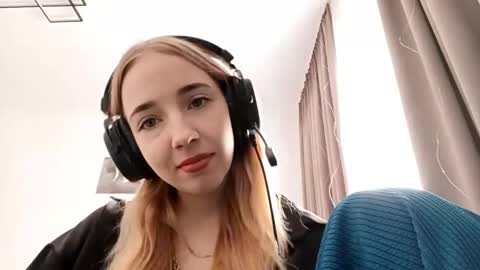 Snapshot of stacyscholle chatting on 02/18/26, 06:09 Mila online show from 02/18/26, 06:09