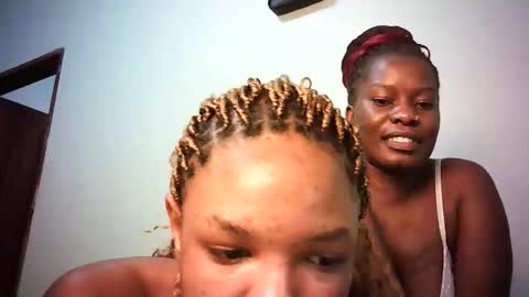 Snapshot of stacyweet chatting on 10/24/25, 08:49 Stacysweet chocolate online show from 10/24/25, 08:49