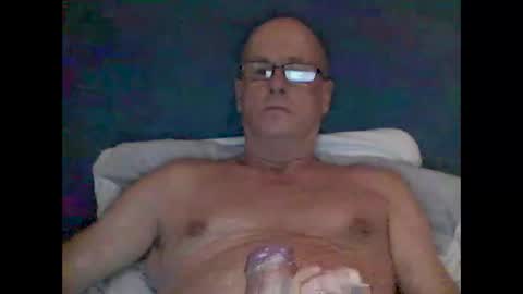 Snapshot of stanley1923308 chatting on 11/25/25, 11:38 stanley1923308 online show from 11/25/25, 11:38