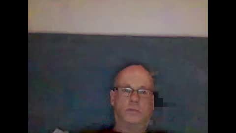 Snapshot of stanley1923308 chatting on 11/28/25, 12:02 stanley1923308 online show from 11/28/25, 12:02