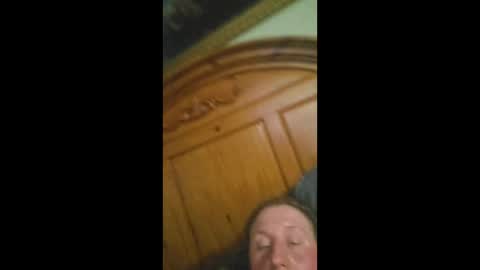 Snapshot of stanleyyou1 chatting on 12/15/25, 05:44 stanleyyou1 online show from 12/15/25, 05:44