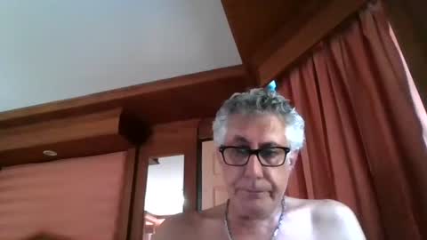 Snapshot of star0806666a chatting on 02/04/25, 07:40 star0806666a online show from 02/04/25, 07:40