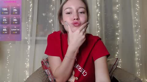 Snapshot of star_and_jane_ chatting on 01/15/25, 01:12 star_and_jane_ online show from 01/15/25, 01:12