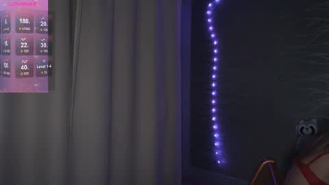 Snapshot of star_and_jane_ chatting on 01/31/25, 09:05 star_and_jane_ online show from 01/31/25, 09:05