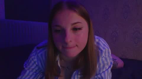 star_girlish online show from 12/21/25, 08:38