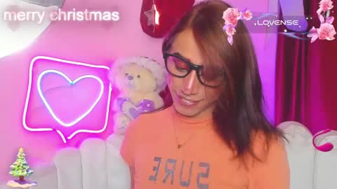 Snapshot of star_mor_ chatting on 12/18/24, 04:20  estrellita online show from 12/18/24, 04:20