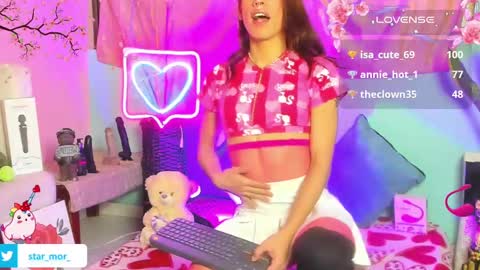 Snapshot of star_mor_ chatting on 01/12/25, 03:39  estrellita online show from 01/12/25, 03:39