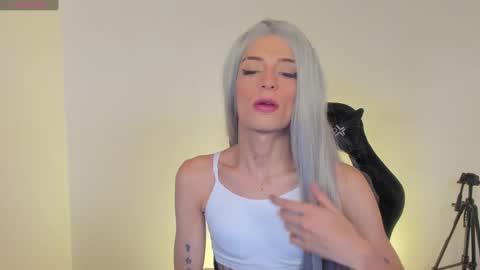 Snapshot of star_storm chatting on 01/07/25, 07:42 star_storm online show from 01/07/25, 07:42