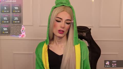 Snapshot of star_storm chatting on 02/21/25, 11:44 star_storm online show from 02/21/25, 11:44