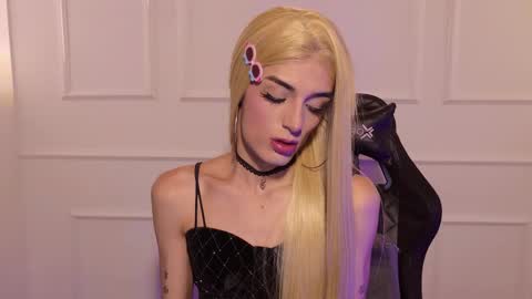 Snapshot of star_storm chatting on 03/09/25, 05:44 star_storm online show from 03/09/25, 05:44