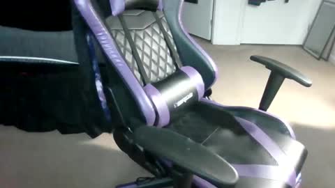 Snapshot of starella___saxxxton chatting on 12/18/24, 07:19 starella___saxxxton online show from 12/18/24, 07:19