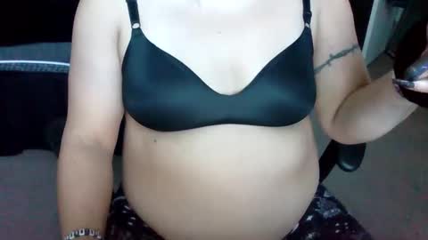 Snapshot of starella___saxxxton chatting on 12/30/24, 03:57 starella___saxxxton online show from 12/30/24, 03:57