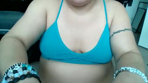 Snapshot of starella___saxxxton chatting on 01/23/25, 07:40 starella___saxxxton online show from 01/23/25, 07:40