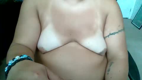 Snapshot of starella___saxxxton chatting on 09/10/25, 10:21 starella___saxxxton online show from 09/10/25, 10:21