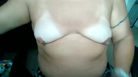 Snapshot of starella___saxxxton chatting on 09/23/25, 12:19 starella___saxxxton online show from 09/23/25, 12:19