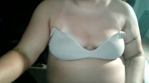 Snapshot of starella___saxxxton chatting on 10/11/25, 11:03 starella___saxxxton online show from 10/11/25, 11:03