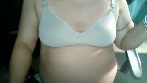 Snapshot of starella___saxxxton chatting on 10/13/25, 10:54 starella___saxxxton online show from 10/13/25, 10:54