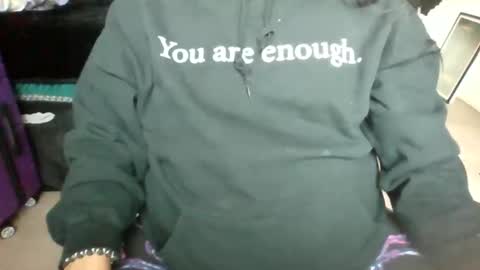 Snapshot of starella___saxxxton chatting on 10/21/25, 03:13 starella___saxxxton online show from 10/21/25, 03:13