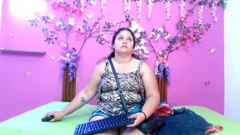 Snapshot of starfishanal21 chatting on 05/03/26, 07:09 alejandra online show from 05/03/26, 07:09