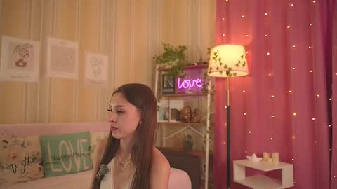 Snapshot of starfromsky chatting on 03/02/26, 11:17 Chloe online show from 03/02/26, 11:17