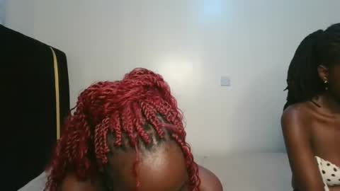 lia online show from 10/31/25, 06:53