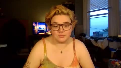 Darling online show from 04/29/26, 11:33