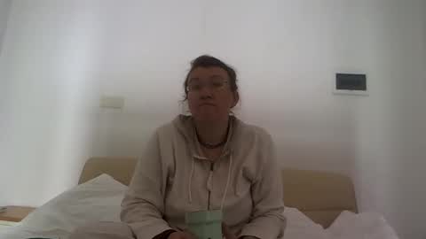 Snapshot of starlagurl chatting on 01/23/25, 05:56 starlagurl online show from 01/23/25, 05:56