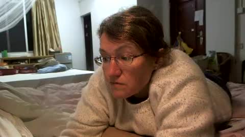 Snapshot of starlagurl chatting on 02/25/25, 10:58 starlagurl online show from 02/25/25, 10:58
