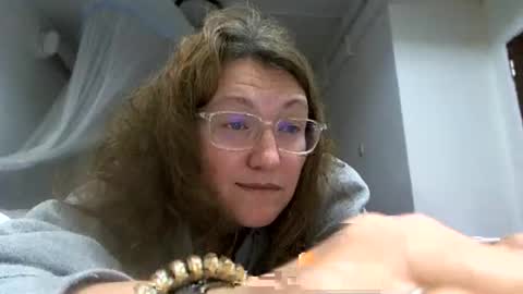 Snapshot of starlagurl chatting on 03/04/25, 01:49 starlagurl online show from 03/04/25, 01:49