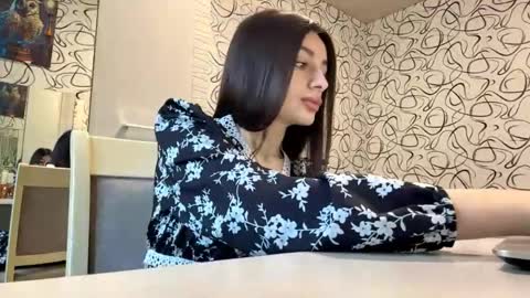 Kiki online show from 06/07/26, 05:22