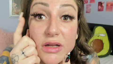 Snapshot of starlastylez chatting on 12/25/24, 04:22 Starla Stylez online show from 12/25/24, 04:22