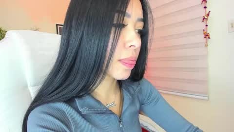 Snapshot of starlie_ chatting on 02/01/25, 02:37 Alisson online show from 02/01/25, 02:37