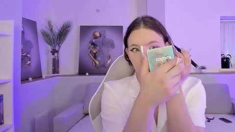 Snapshot of starlight_madison chatting on 02/20/26, 02:19 Madison online show from 02/20/26, 02:19