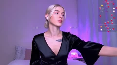 Stacey online show from 09/20/25, 01:28