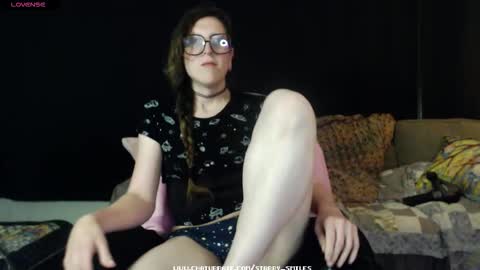 Snapshot of starry_smiles chatting on 10/24/25, 02:52 Starry online show from 10/24/25, 02:52