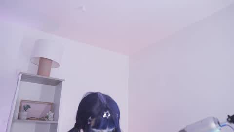 Yoko online show from 04/22/26, 07:04