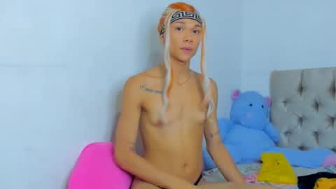 stassiebell online show from 02/05/25, 05:52