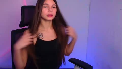 Snapshot of stasy_milk chatting on 12/04/24, 06:44 Stasy online show from 12/04/24, 06:44