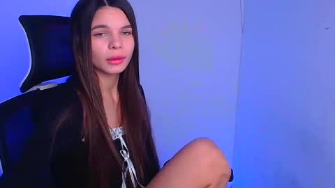 Snapshot of stasy_milk chatting on 12/06/24, 03:44 Stasy online show from 12/06/24, 03:44