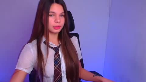 Snapshot of stasy_milk chatting on 12/10/24, 07:05 Stasy online show from 12/10/24, 07:05