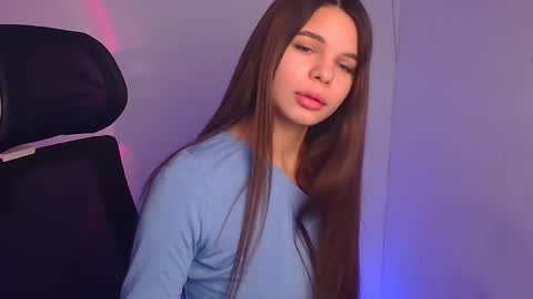 Snapshot of stasy_milk chatting on 12/25/24, 09:45 Stasy online show from 12/25/24, 09:45