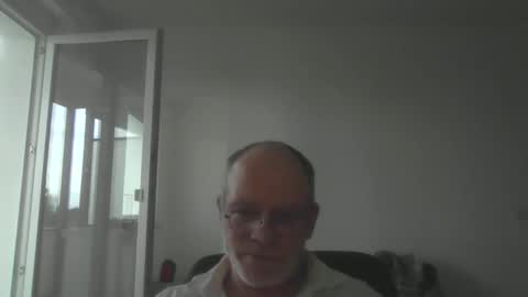Snapshot of statisfaktion chatting on 05/29/26, 06:50 statisfaktion online show from 05/29/26, 06:50