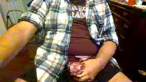 Snapshot of staysolid chatting on 11/05/25, 08:20 staysolid online show from 11/05/25, 08:20