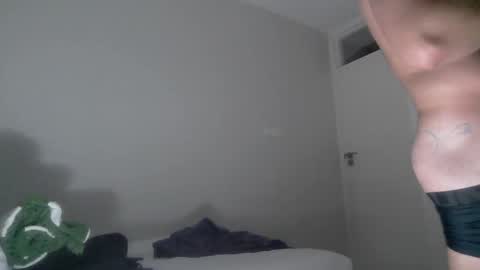 Snapshot of steamh2 chatting on 01/18/25, 09:24 steamh2 online show from 01/18/25, 09:24