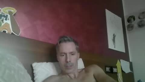 Snapshot of steel80 chatting on 11/25/25, 03:23 steel80 online show from 11/25/25, 03:23
