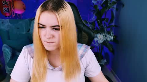 stef_nicks online show from 10/21/25, 09:10