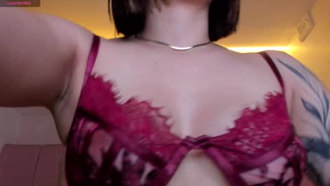 Stefa Gomez  online show from 01/12/25, 12:01