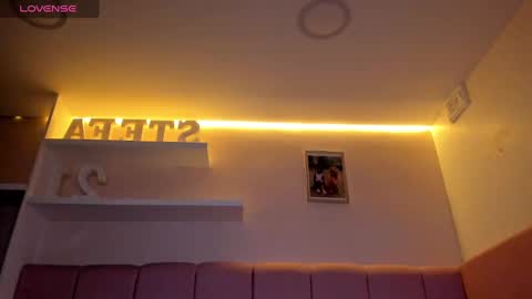 Stefa Gomez  online show from 02/12/25, 06:09