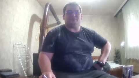 Stefan online show from 11/28/25, 11:24